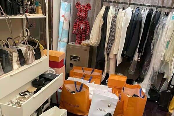 岳阳市君山回收一线品牌衣服